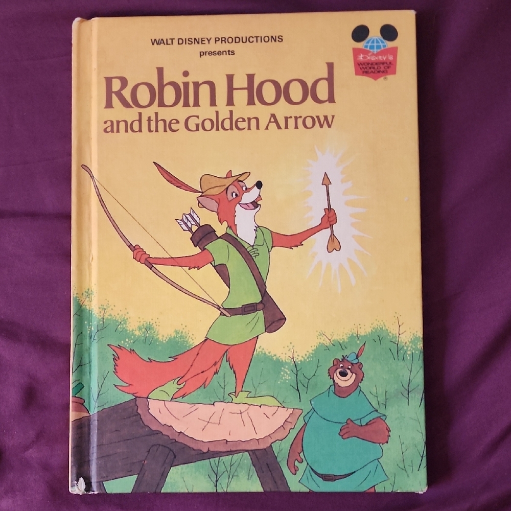 Disney Robin Hood and the Golden Arrow Book